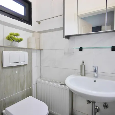 Feriehus 'kahle Poen' Mit Wintergarten & Meinecardplus Willingen (Upland)