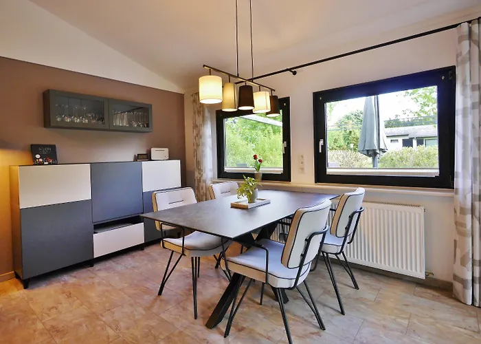 'kahle Poen' Mit Meinecardplus, Wintergarten Und Eingezaeuntem Garten Semesterbostad *