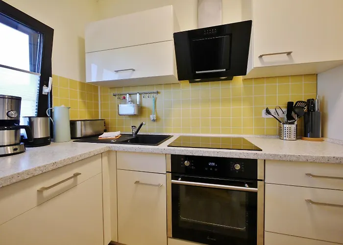 'kahle Poen' Mit Meinecardplus, Wintergarten Und Eingezaeuntem Garten Semesterbostad *